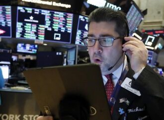 Koreksi Dahsyat Wall Street: Nasdaq Anjlok 4,18% ke Level Terendah Setahun, Sektor Chip Terpukul