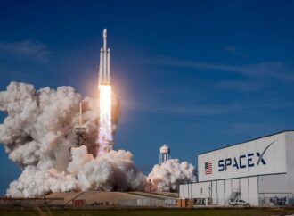 SpaceX Incar Valuasi Rp31.535 Triliun dalam IPO Terbesar yang Pernah Ada