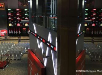 Koreksi IHSG 35% Tak Sama Ratakan Kinerja Emiten Investasi