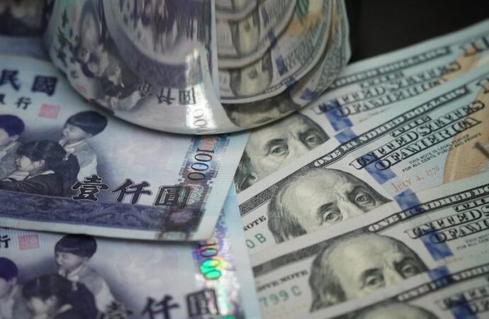 Indeks Bursa Taiwan Ambruk 746 Poin, Transaksi Tembus 1,09 Triliun Dolar Taiwan