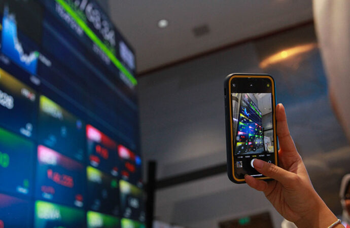 IHSG Melonjak 2,71% Didukung Sektor Transportasi dan Teknologi