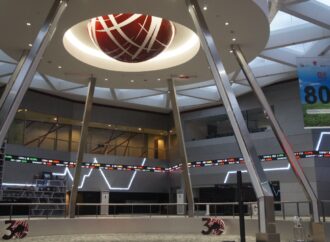 Saham Cum Dividen Hari Ini: Peluang di Tengah Kejatuhan IHSG ke Level Terendah Sejak Pandemi