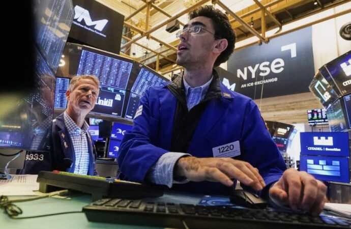 IPO SpaceX Guncang Wall Street: Valuasi Rp27.000 Triliun dan Risiko Global Membayangi